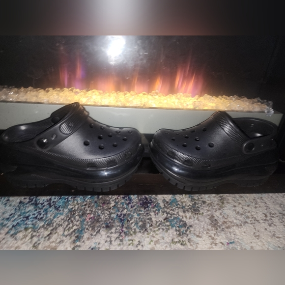 Crocs - Picture 3 of 3